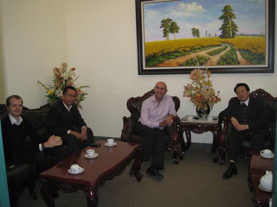 Đoàn Uralkali “xông đất” Apromaco năm mới Giáp Ngọ 2014